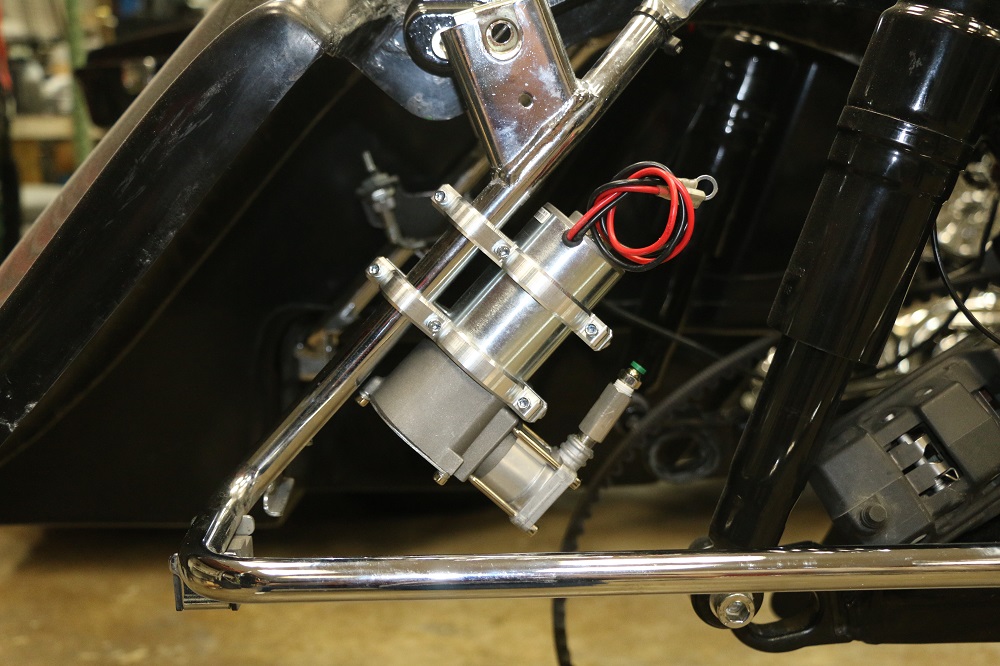 Harley Air Ride Suspension System Custom Baggers | Pickard USA