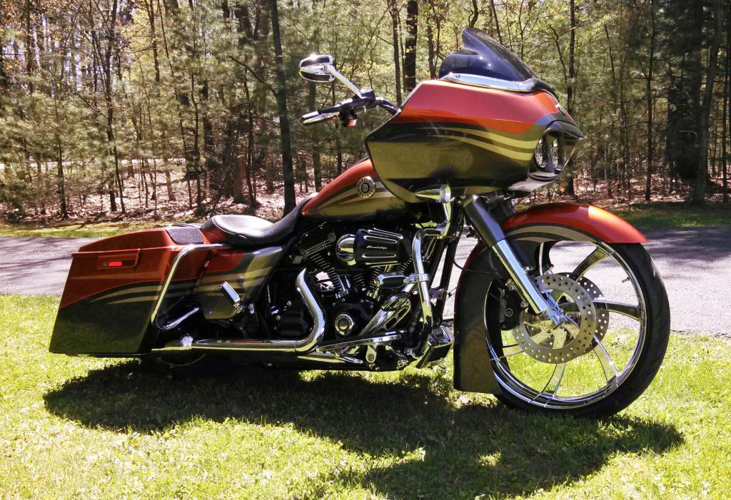 Ultima 6° Degree Raked Triple Trees Set 21 & 23” Wheel Harley Touring –  American Classic Motors